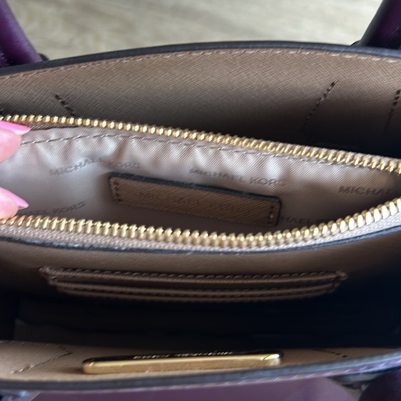 Michael Kors Mercer Star Studded Purse - Picture 5 of 5